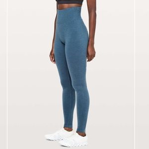Lululemon: Keep the Heat Thermal Tight